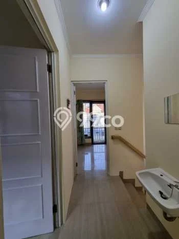 Rumah Modern 2 Kamar LT 102m2 di Duta Garden Rumah Modern 2 Kamar LT 102m2 di Duta Garden