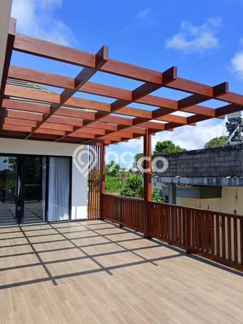Vila Berkembang di , Dimensi 215m2m², Area Nyaman untuk Anda Vila Berkembang di , Dimensi 215m2m², Area Nyaman untuk Anda