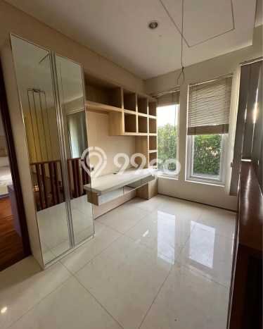 Ready to Use! Premium House LT 440m2 Desain Modern di Gatot Subroto Ready to Use! Premium House LT 440m2 Desain Modern di Gatot Subroto