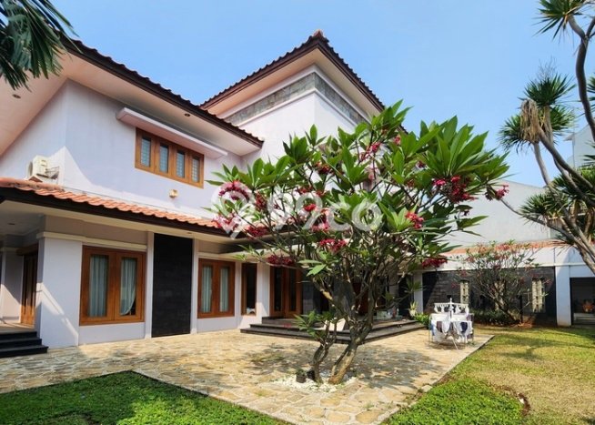 Dijual Rumah Luas Megah Dengan View Cantik di Lebak Bulus, Jakarta Selatan Dijual Rumah Luas Megah Dengan View Cantik di Lebak Bulus, Jakarta Selatan