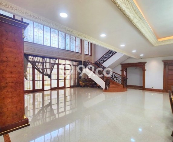 Jual Rumah Mewah Megah Dengan View Eksklusif di Pondok Indah, Jakarta Selatan Jual Rumah Mewah Megah Dengan View Eksklusif di Pondok Indah, Jakarta Selatan