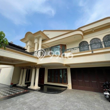 Rumah Luxury Modern Siap Huni di Pondok Indah Jakarta Selatan Rumah Luxury Modern Siap Huni di Pondok Indah Jakarta Selatan
