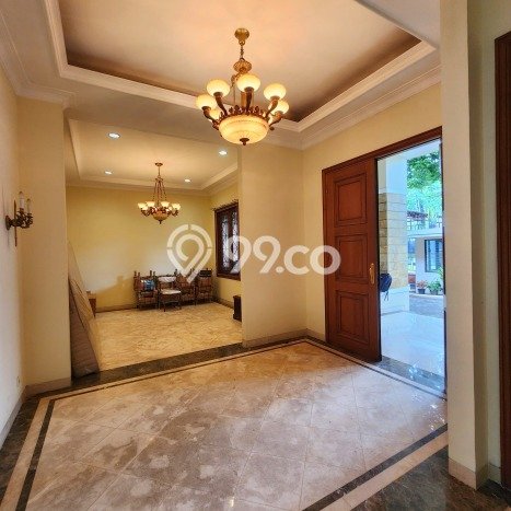 Rumah Mewah Siap Huni LT 562m2 di Kebayoran Baru, Jakarta Selatan Rumah Mewah Siap Huni LT 562m2 di Kebayoran Baru, Jakarta Selatan