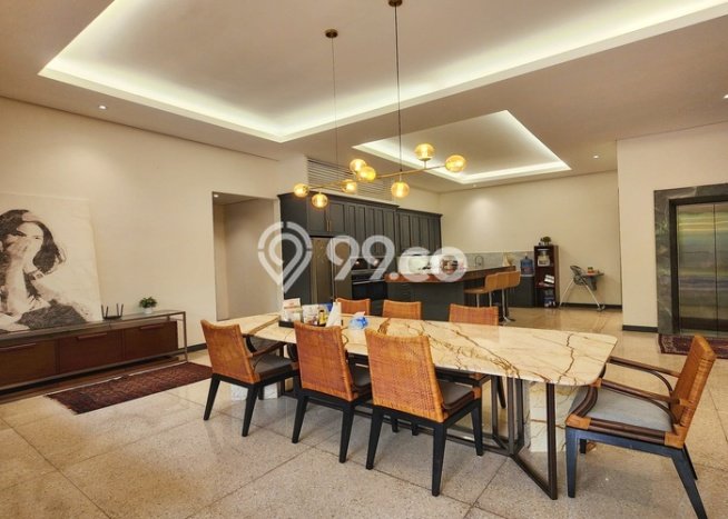 Siap Huni Hunian Elit 8 Kamar di Kebayoran Baru Dekat ke Mana Pun Siap Huni Hunian Elit 8 Kamar di Kebayoran Baru Dekat ke Mana Pun