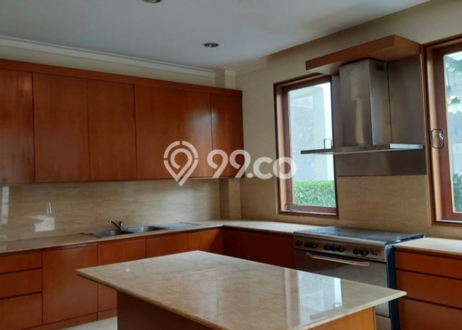 Jual Rumah Mewah Megah Dengan View Cantik di Kemang, Jakarta Selatan Jual Rumah Mewah Megah Dengan View Cantik di Kemang, Jakarta Selatan