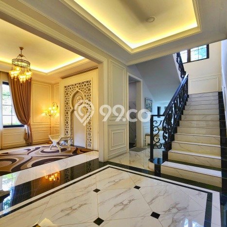 Rumah Mewah LB 900m2 Siap Pakai Desain Elegan di Pondok Indah, Jakarta Selatan Rumah Mewah LB 900m2 Siap Pakai Desain Elegan di Pondok Indah, Jakarta Selatan