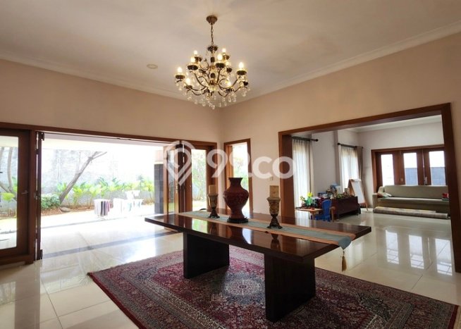 Dijual Rumah Luas Megah Dengan View Cantik di Lebak Bulus, Jakarta Selatan Dijual Rumah Luas Megah Dengan View Cantik di Lebak Bulus, Jakarta Selatan