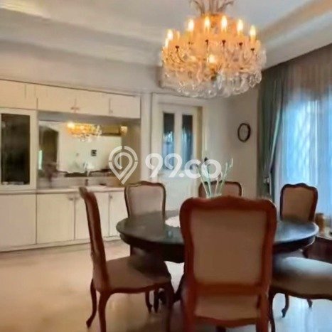 Hunian Mewah Dijual LT 968m2 di Kebayoran Baru, Jakarta Selatan Hunian Mewah Dijual LT 968m2 di Kebayoran Baru, Jakarta Selatan