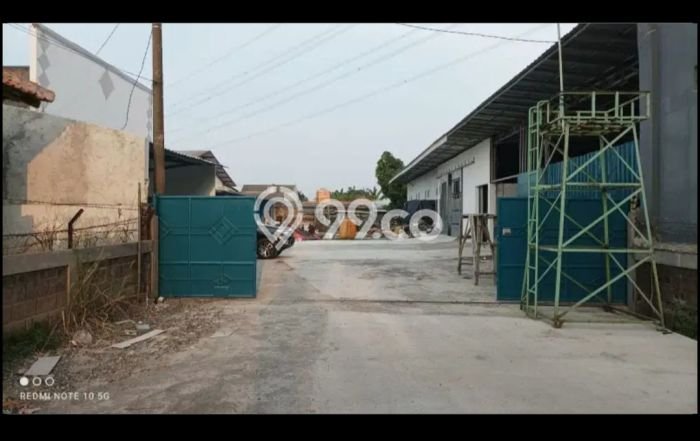 FOR SALE! Gudang di Bekasi Utara Bekasi, LT 2740m2, LB 2000m2 FOR SALE! Gudang di Bekasi Utara Bekasi, LT 2740m2, LB 2000m2
