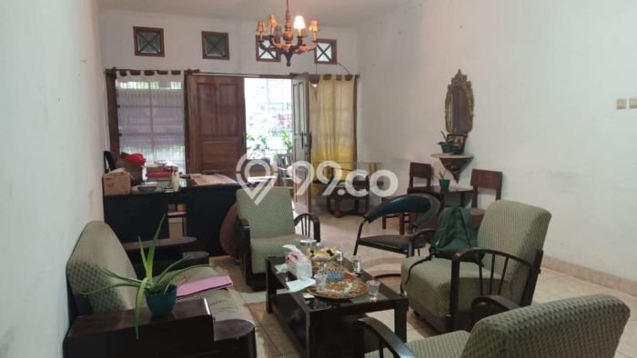 Rumah Mewah LB 260m2 Siap Huni Desain Elegan di Sayap Dago, Bandung Rumah Mewah LB 260m2 Siap Huni Desain Elegan di Sayap Dago, Bandung