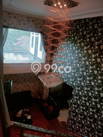 Siap Huni Rumah Mewah 6 Kamar di Cileunyi Dekat ke Mana Pun Siap Huni Rumah Mewah 6 Kamar di Cileunyi Dekat ke Mana Pun