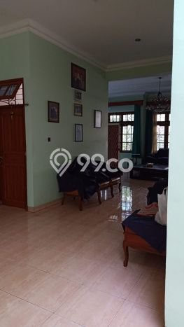For Sale! Luxury House LT 270m2 Desain Elegan di Turangga For Sale! Luxury House LT 270m2 Desain Elegan di Turangga