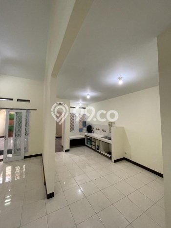 Bisa KPR! Rumah Kota Baru Parahyangan, Bandung, LT 200m² Bangunan 150m² Bisa KPR! Rumah Kota Baru Parahyangan, Bandung, LT 200m² Bangunan 150m²
