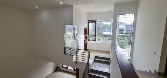 BEST DEAL! Rumah Nyaman di Mekar Wangi, LT 200m² Bangunan 265m² BEST DEAL! Rumah Nyaman di Mekar Wangi, LT 200m² Bangunan 265m²