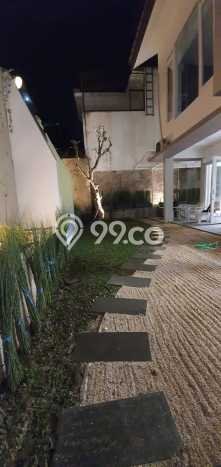 Rumah Lokasi Strategis area Dago, Bandung, Luas 304m² Bangunan 300m² Rumah Lokasi Strategis area Dago, Bandung, Luas 304m² Bangunan 300m²