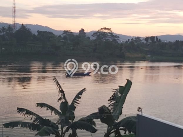 Jual Rumah Mewah Megah Dengan View Eksklusif di Kota Baru Parahyangan, Bandung Jual Rumah Mewah Megah Dengan View Eksklusif di Kota Baru Parahyangan, Bandung
