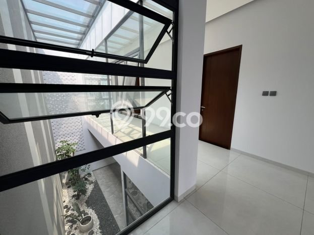 Jarang Ada! Rumah Sewa 5 Kamar Bagus Siap Huni Kota Baru Parahyangan Jarang Ada! Rumah Sewa 5 Kamar Bagus Siap Huni Kota Baru Parahyangan