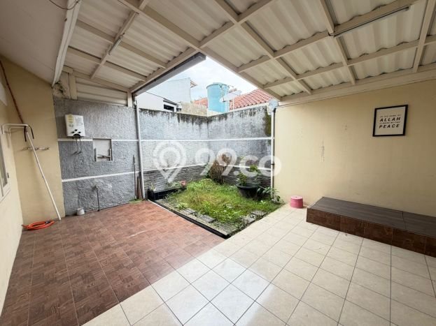 Jual Rumah Eksklusif 2 KT di Kota Baru Parahyangan, Bandung Jual Rumah Eksklusif 2 KT di Kota Baru Parahyangan, Bandung