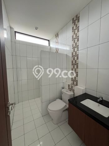 Rumah sewa siap pakai 5 Kamar Tidur di Kota Baru Parahyangan, Bandung Rumah sewa siap pakai 5 Kamar Tidur di Kota Baru Parahyangan, Bandung