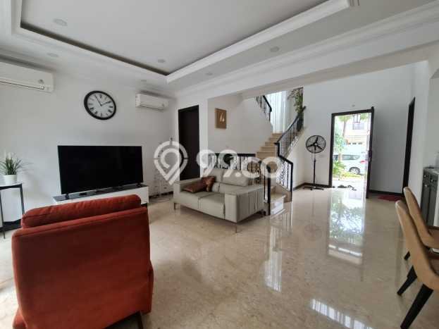 Ready to Use! Premium House LT 200m2 Desain Modern di BSD Ready to Use! Premium House LT 200m2 Desain Modern di BSD