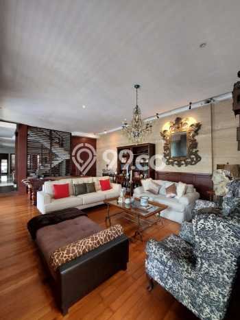Rumah Luxury Modern Tanpa Renovasi di Kemang Jakarta Selatan Rumah Luxury Modern Tanpa Renovasi di Kemang Jakarta Selatan