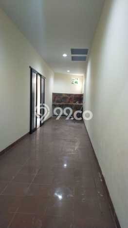 Rumah Strategis Minimalis Lb 150m2 di Serpong, Tangerang Selatan Rumah Strategis Minimalis Lb 150m2 di Serpong, Tangerang Selatan