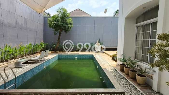 Dijual Rumah Premium dengan Fasilitas Sekitar Lengkap di BSD, Tangerang Selatan Dijual Rumah Premium dengan Fasilitas Sekitar Lengkap di BSD, Tangerang Selatan