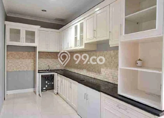 HUNIAN IMPIAN! Rumah di BSD, 3 KT, Free Macet, Luas 240m2m² LB 300m2m² HUNIAN IMPIAN! Rumah di BSD, 3 KT, Free Macet, Luas 240m2m² LB 300m2m²