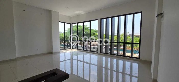 Area Ramai! Ruko Dijual di BSD untuk Bisnis Luas Bangunan 148m2 Area Ramai! Ruko Dijual di BSD untuk Bisnis Luas Bangunan 148m2