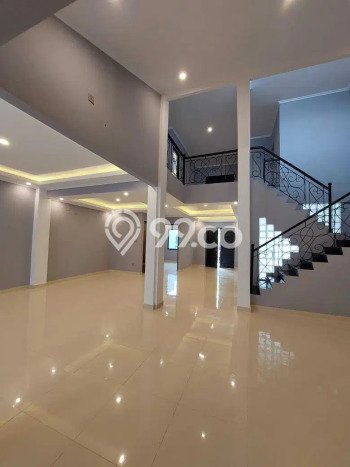 Rumah Minimalis 3 Kamar LT 162m2 di BSD Rumah Minimalis 3 Kamar LT 162m2 di BSD