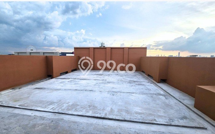 Unit Ruko Dijual di Jakarta Timur LT 160m2 & LB 387m2 Unit Ruko Dijual di Jakarta Timur LT 160m2 & LB 387m2