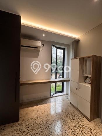 Rumah Elit Modern Siap Huni di Pantai Indah Kapuk Jakarta Utara Rumah Elit Modern Siap Huni di Pantai Indah Kapuk Jakarta Utara