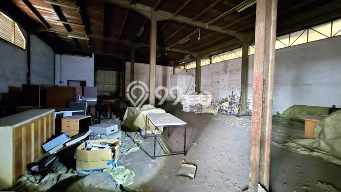 Gudang Kawasan Jatinegara, Luas 4652m², Pusat Bisnis, Lokasi Strategis Gudang Kawasan Jatinegara, Luas 4652m², Pusat Bisnis, Lokasi Strategis