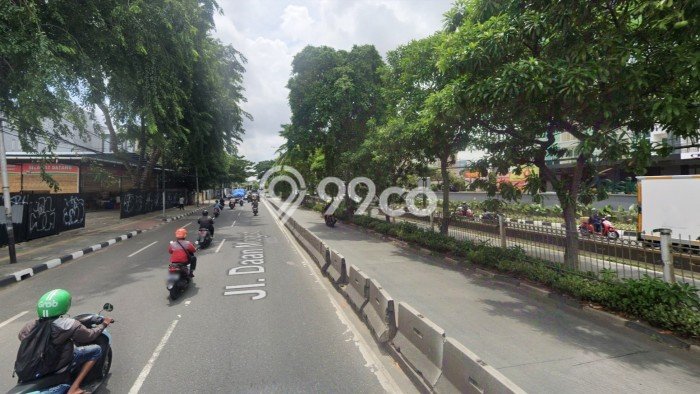 Ruko Dijual di Jakarta Barat LT 268m2 & LB 350m2 Lokasi Terbaik! Ruko Dijual di Jakarta Barat LT 268m2 & LB 350m2 Lokasi Terbaik!