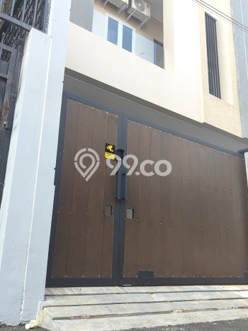 Rumah Kost Dijual di Kebon Jeruk, Jakarta Barat dengan 31 Kamar Tidur, 31 Kamar Mandi Rumah Kost Dijual di Kebon Jeruk, Jakarta Barat dengan 31 Kamar Tidur, 31 Kamar Mandi