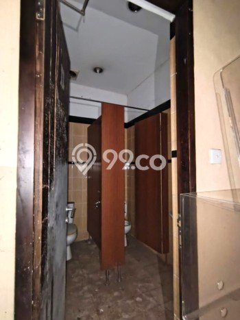 Gudang Kawasan Jatinegara, Luas 4652m², Pusat Bisnis, Lokasi Strategis Gudang Kawasan Jatinegara, Luas 4652m², Pusat Bisnis, Lokasi Strategis