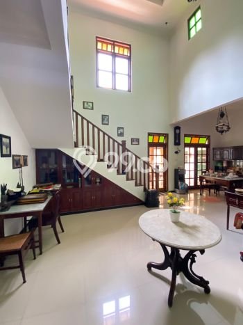 Rumah Modern 4 KT di Sleman Yogyakarta Full Furnished Rumah Modern 4 KT di Sleman Yogyakarta Full Furnished