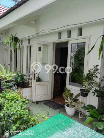 Hunian Eksklusif Siap Huni LT 386m2 di Menteng, Jakarta Pusat Hunian Eksklusif Siap Huni LT 386m2 di Menteng, Jakarta Pusat