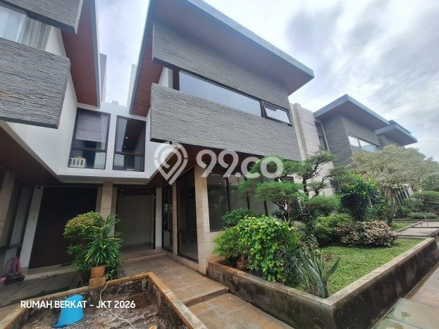 Jual Rumah Luas Elegan Dengan View Eksklusif di Ampera, Jakarta Selatan Jual Rumah Luas Elegan Dengan View Eksklusif di Ampera, Jakarta Selatan