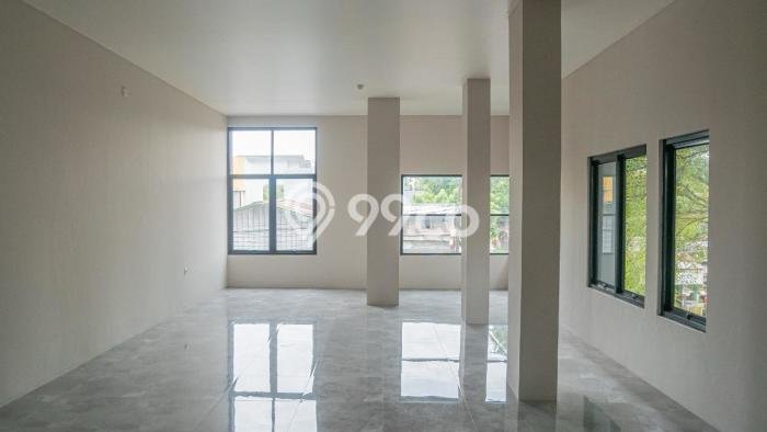 Ruko Komersial Dijual di Ciputat Tangerang Selatan LT 55m2 & LB 165m2 Ruko Komersial Dijual di Ciputat Tangerang Selatan LT 55m2 & LB 165m2