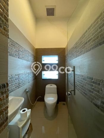 Hunian Elit LB 700m2 Siap Pakai Desain Elegan di Gading Serpong, Tangerang Hunian Elit LB 700m2 Siap Pakai Desain Elegan di Gading Serpong, Tangerang