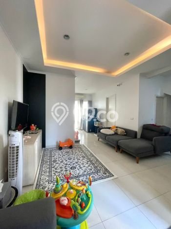 Dijual Rumah Mewah Elegan Dengan View Cantik di Alam Sutera, Tangerang Dijual Rumah Mewah Elegan Dengan View Cantik di Alam Sutera, Tangerang