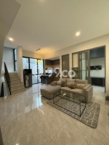 Rumah Elit Modern Tanpa Renovasi di BSD Green Wich Tangerang Rumah Elit Modern Tanpa Renovasi di BSD Green Wich Tangerang