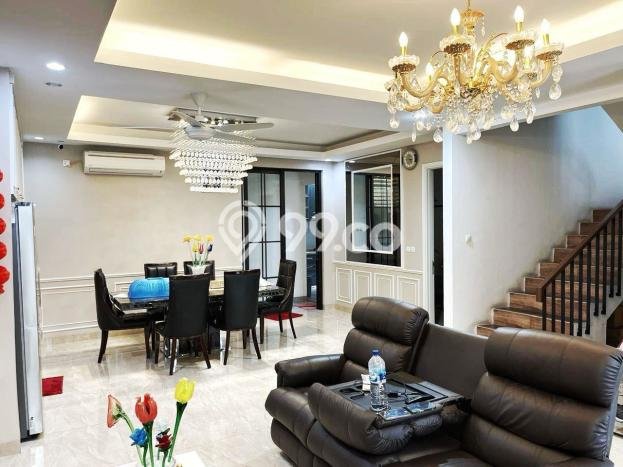 Dijual Rumah Mewah Elegan Dengan View Eksklusif di Alam Sutera, Tangerang Dijual Rumah Mewah Elegan Dengan View Eksklusif di Alam Sutera, Tangerang