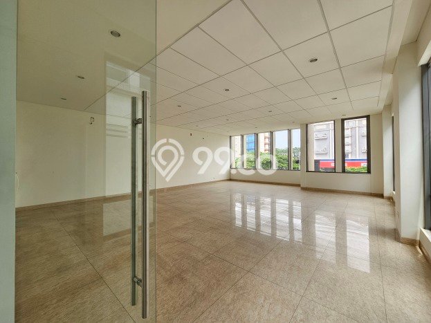 Ruko Dijual di Tangerang LT 151m2 & LB 653m2 Lokasi Terbaik! Ruko Dijual di Tangerang LT 151m2 & LB 653m2 Lokasi Terbaik!