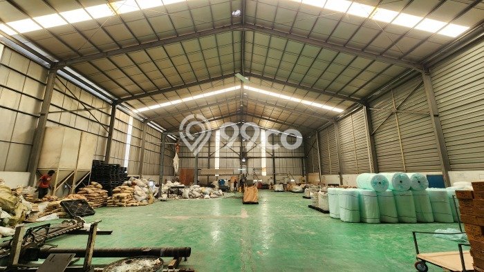 Pabrik Dijual di Depok LT 4000m2 & LB 2900m2 Lokasi Terbaik! Pabrik Dijual di Depok LT 4000m2 & LB 2900m2 Lokasi Terbaik!