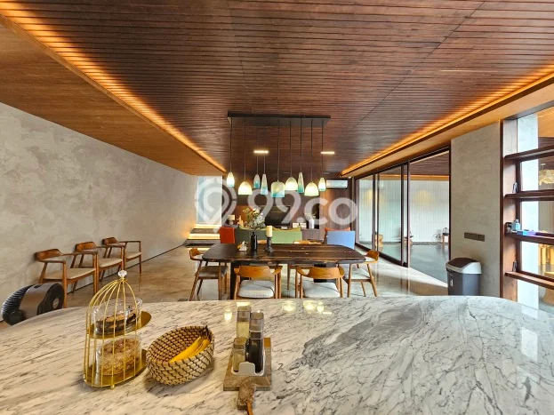 Ready to Use! Premium House LT 337m2 Desain Modern di Gading Serpong Ready to Use! Premium House LT 337m2 Desain Modern di Gading Serpong