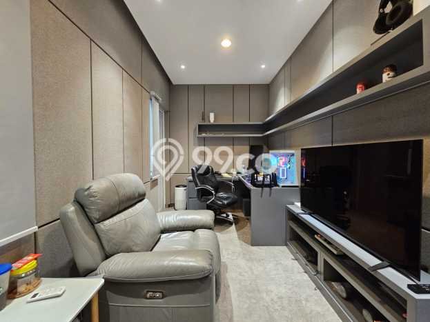 Rumah Luas Asri 4 KT Siap Pakai di Gading Serpong Tangerang Rumah Luas Asri 4 KT Siap Pakai di Gading Serpong Tangerang