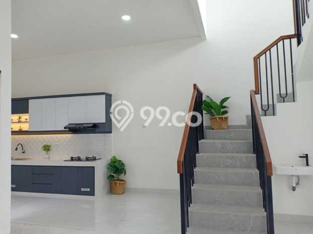 Rumah Mewah LB 175m2 Siap Pakai Desain Elegan di BSD Kencana Loka, Tangerang Rumah Mewah LB 175m2 Siap Pakai Desain Elegan di BSD Kencana Loka, Tangerang