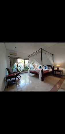 BISNIS POTENSIAL! Vila Kawasan , Area 416m2m², Prospek Bagus BISNIS POTENSIAL! Vila Kawasan , Area 416m2m², Prospek Bagus